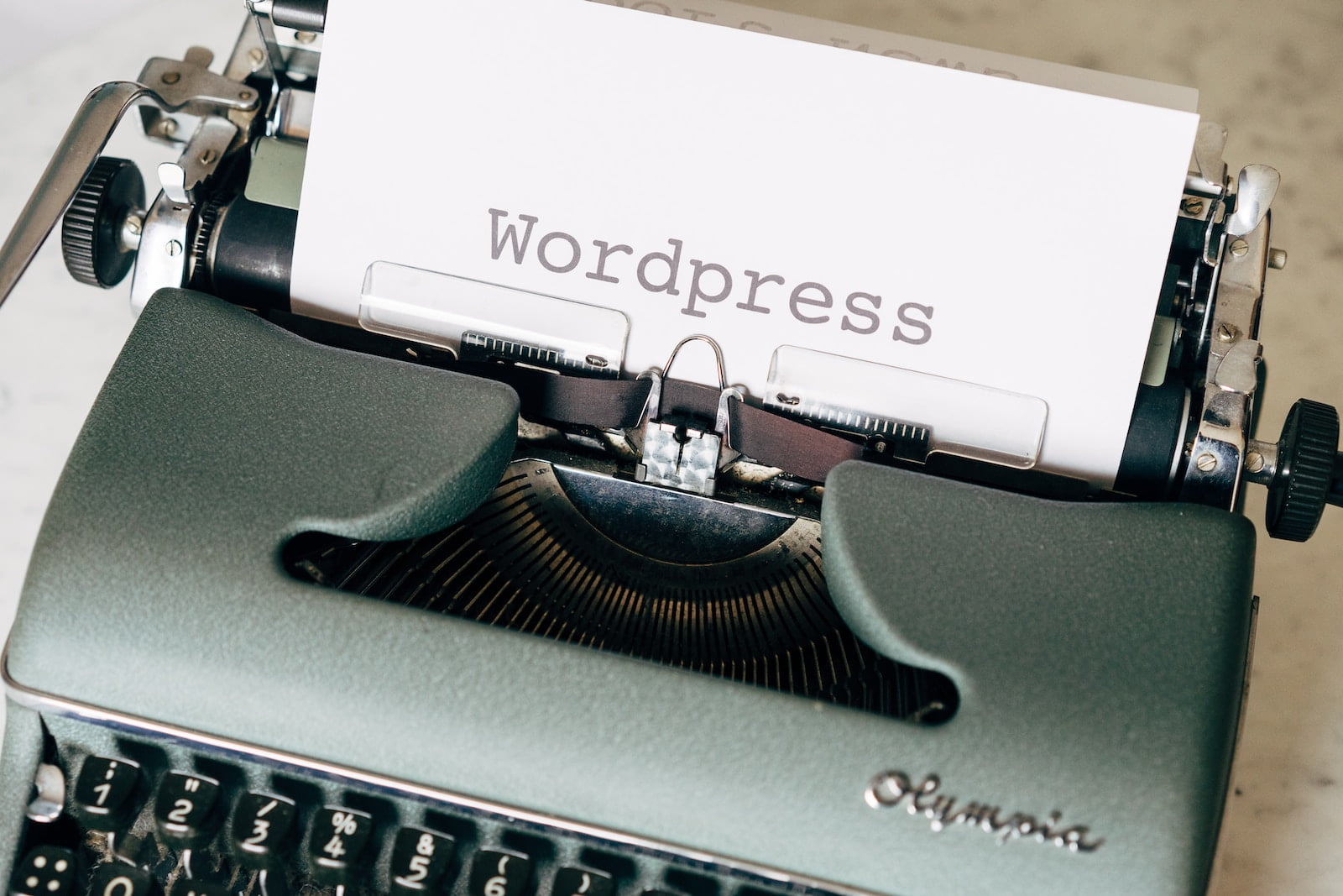 Blogspot vs WordPress: Mana yang Cocok untuk Blogmu?